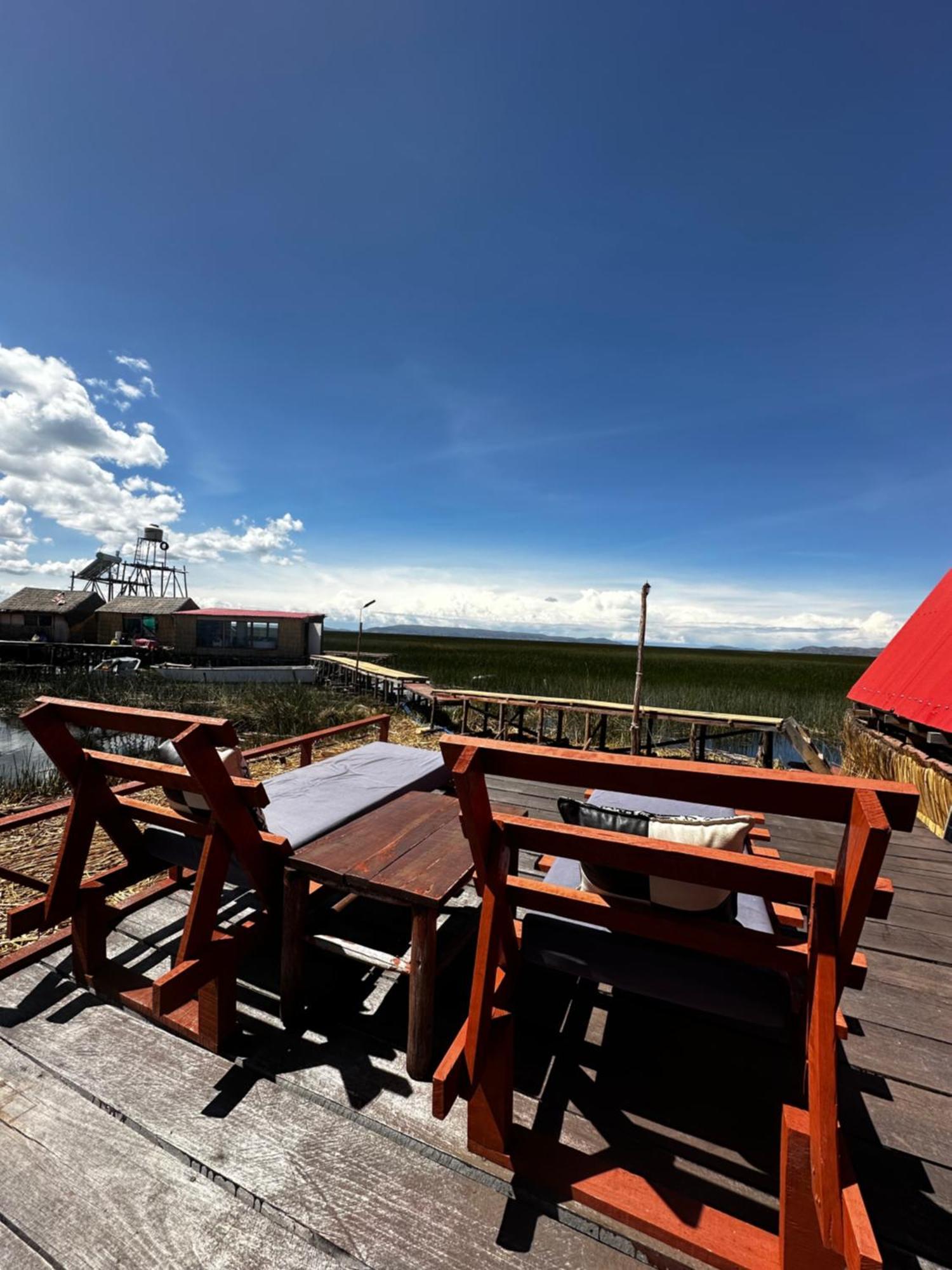 פונו Uros Waliski Lodge מראה חיצוני תמונה