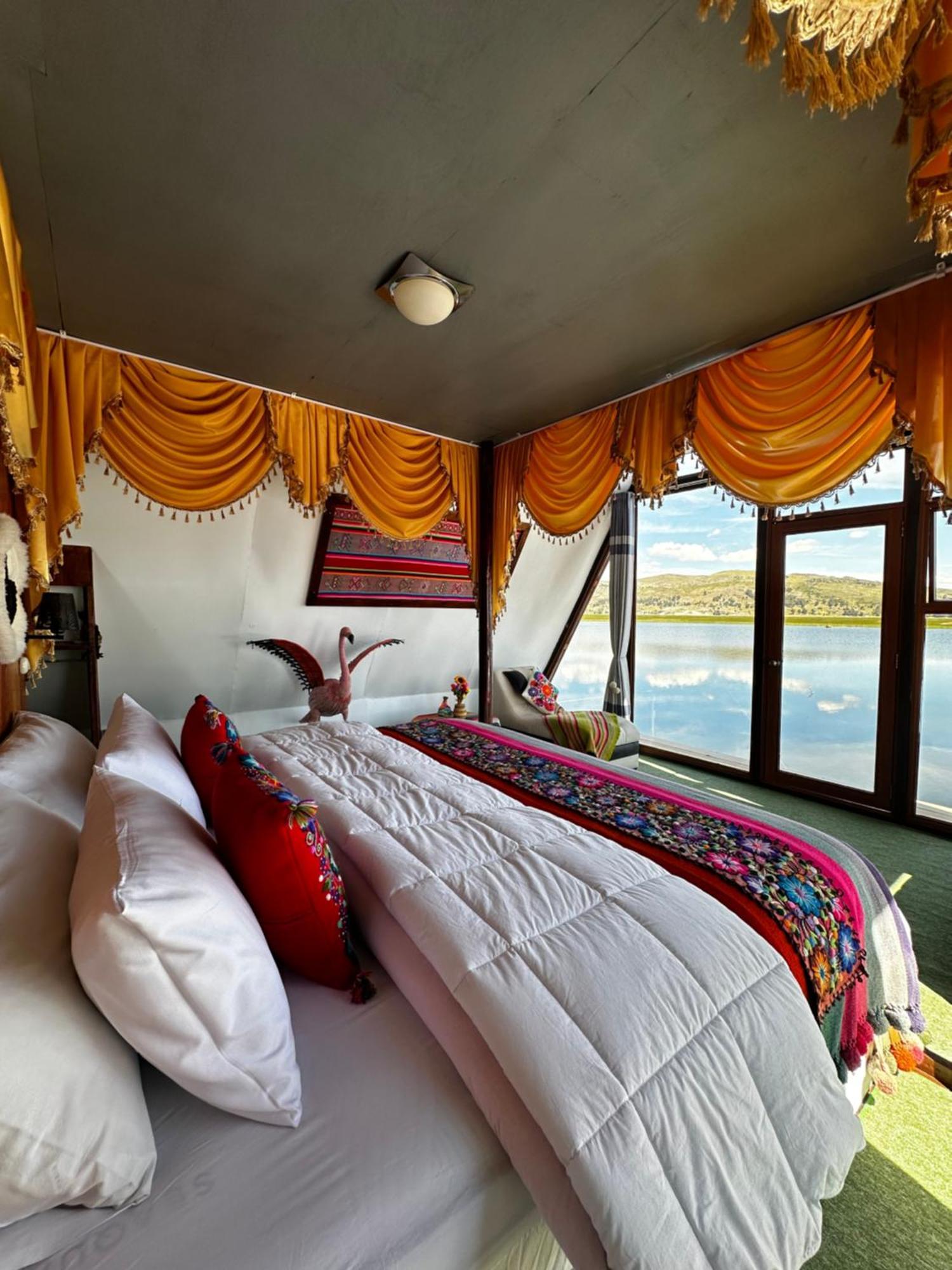 פונו Uros Waliski Lodge מראה חיצוני תמונה