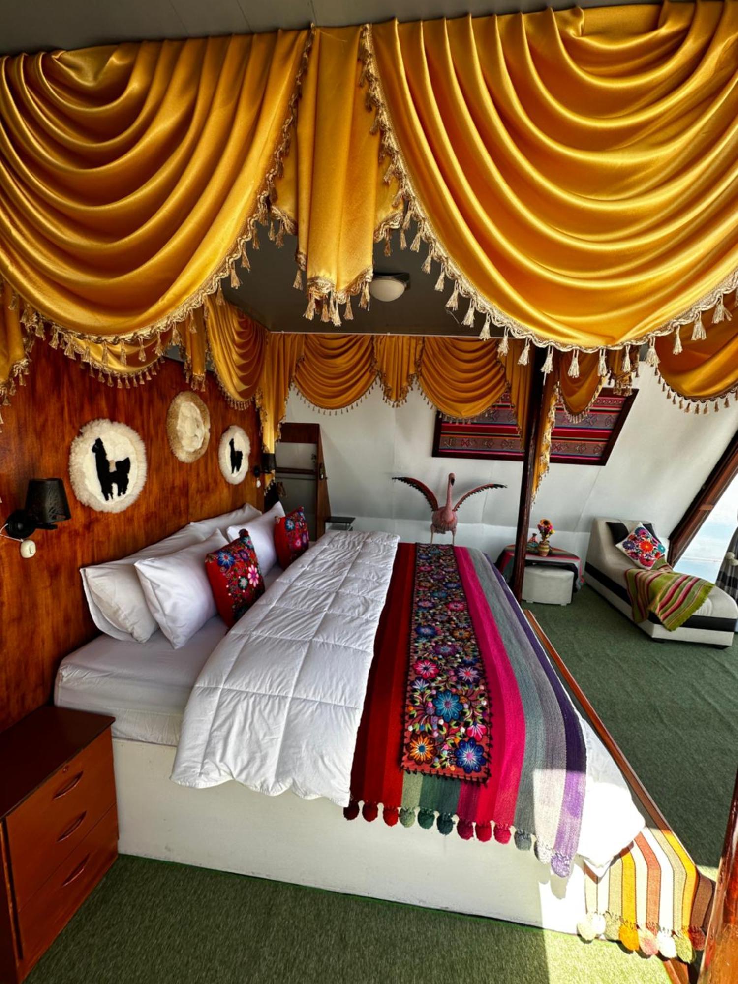 פונו Uros Waliski Lodge מראה חיצוני תמונה